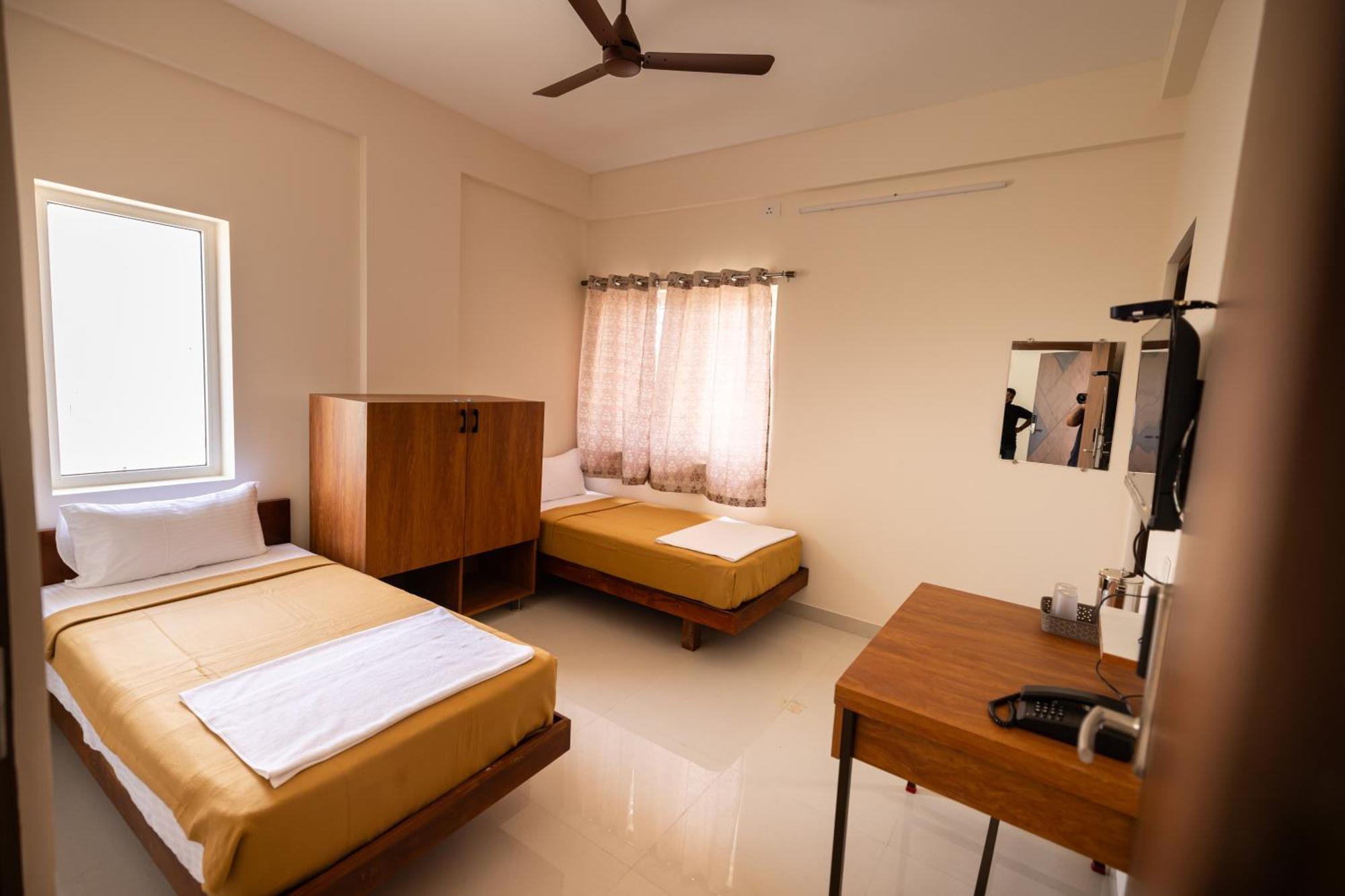 Viba Residency Hotel Coimbatore Bagian luar foto
